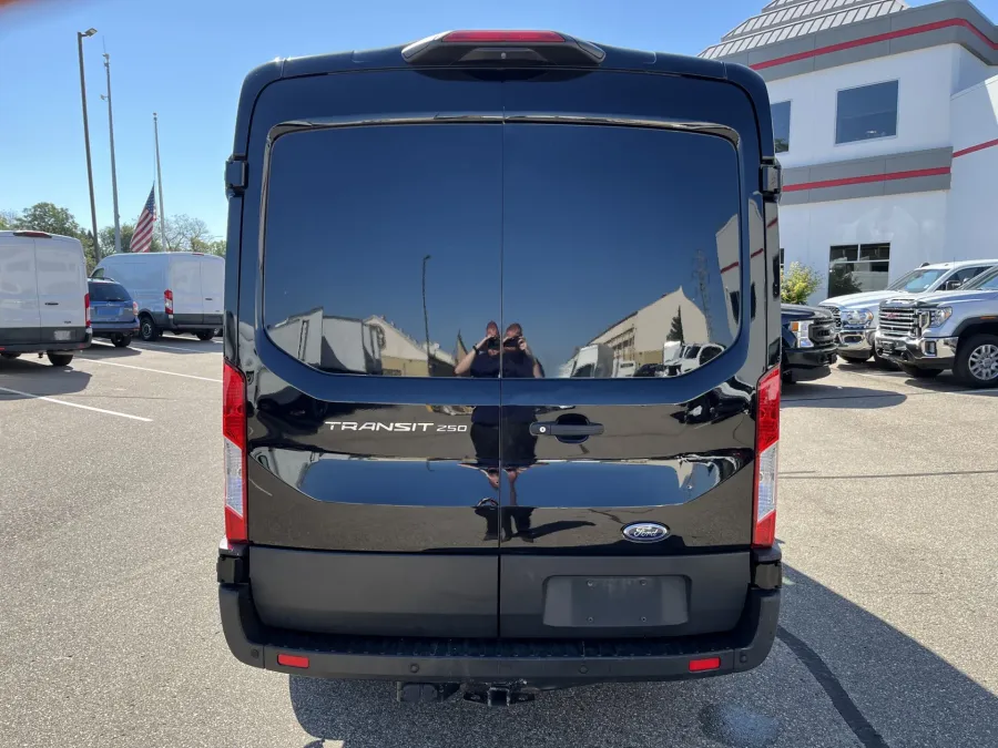 2020 Ford Transit | Photo 12 of 19