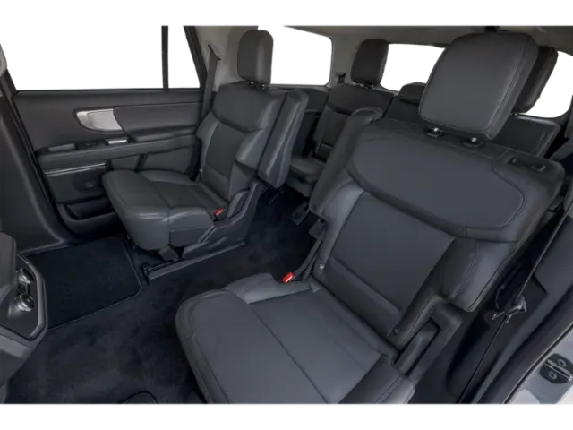 2025 Ford Expedition | Photo 9 of 13