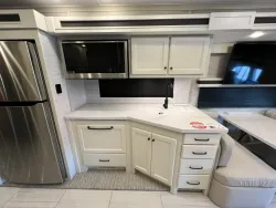 2026 Tiffin Allegro Bay 38BB | Thumbnail Photo 14 of 23