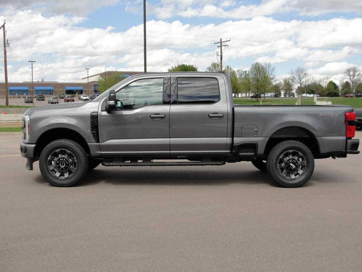 2024 Ford F-250 | Photo 2 of 21