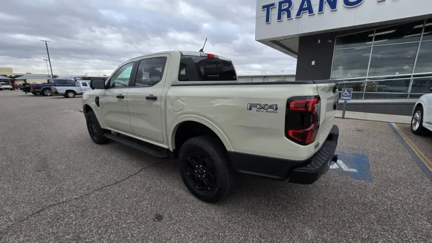 2025 Ford Ranger | Photo 6 of 21
