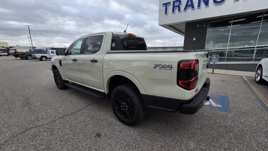 2025 Ford Ranger | Photo 6 of 21