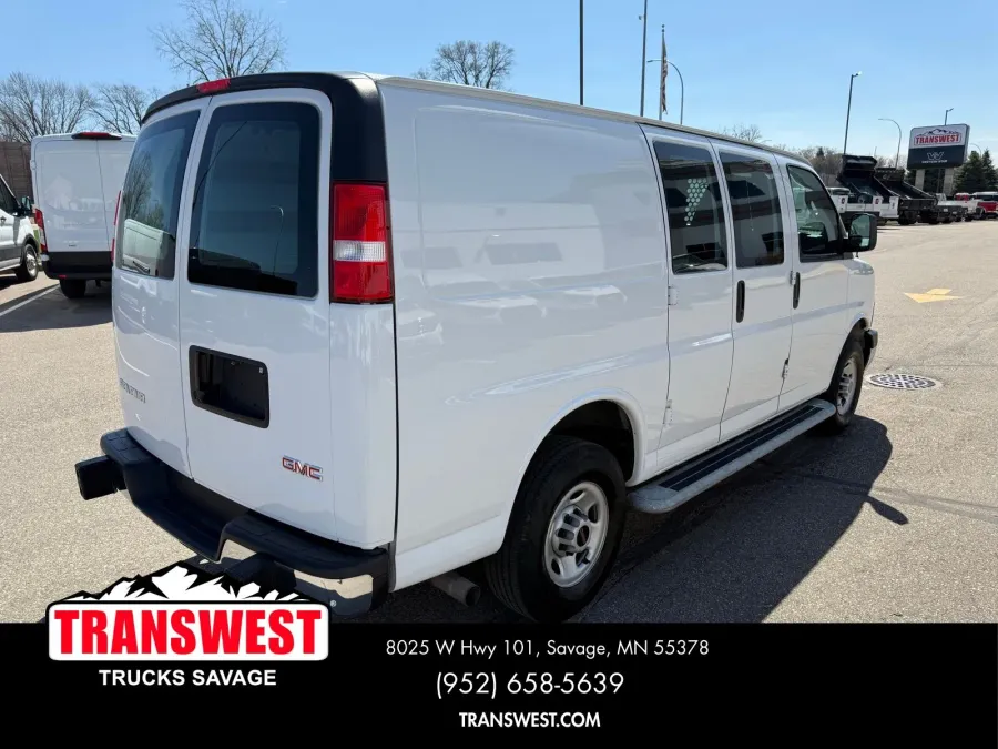 2024 GMC Savana 2500 Work Van | Photo 13 of 20