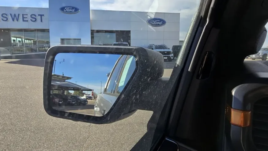 2025 Ford F-150 | Photo 11 of 32