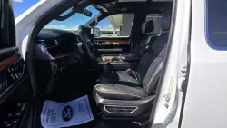 2022 Jeep Grand Wagoneer | Thumbnail Photo 16 of 45