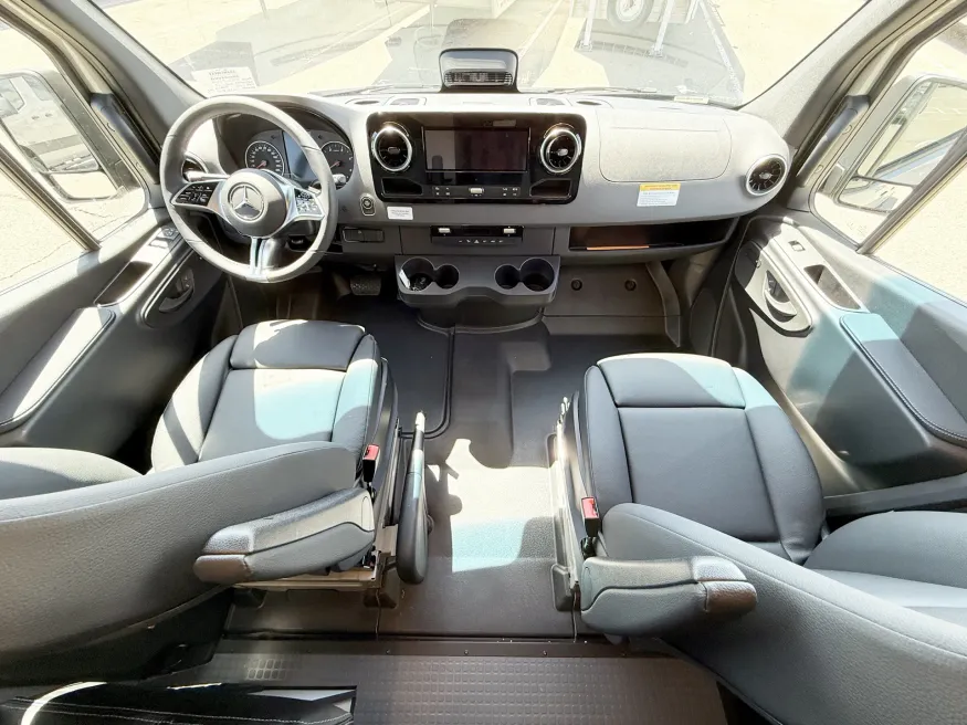 2027 Winnebago Revel Sport 44C | Photo 11 of 19