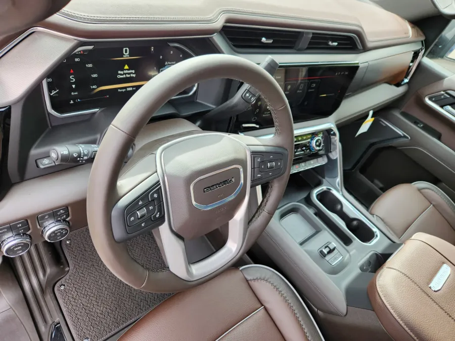 2026 GMC Sierra 3500HD Denali | Photo 8 of 32