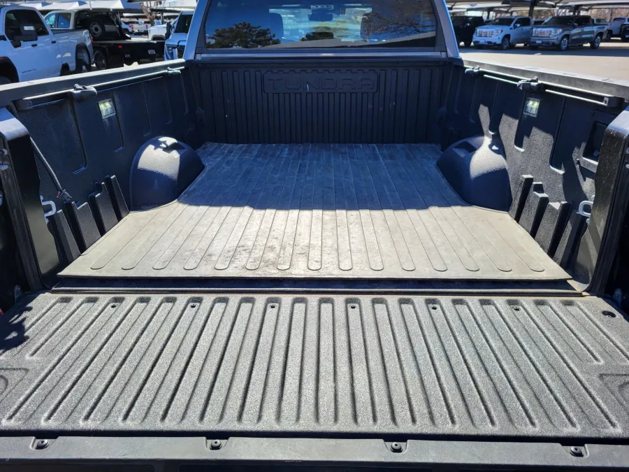 2024 Toyota Tundra 4WD Platinum | Photo 23 of 24