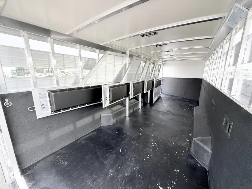 2026 Cimarron Winstar 6hgn | Photo 12 of 20