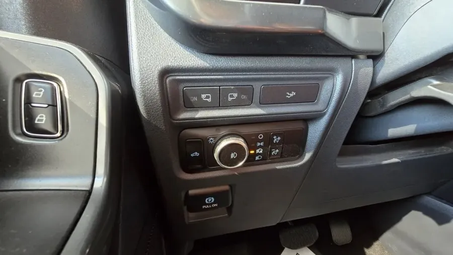 2023 Ford F-150 | Photo 14 of 31