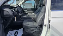 2025 Ford Expedition Max | Thumbnail Photo 18 of 40