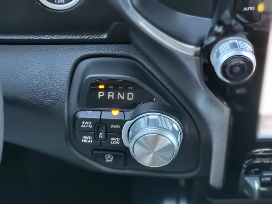 2025 RAM 1500 Laramie | Photo 16 of 25