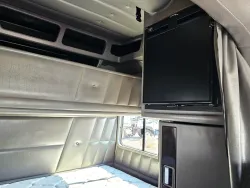 2024 Peterbilt 389 | Thumbnail Photo 12 of 15
