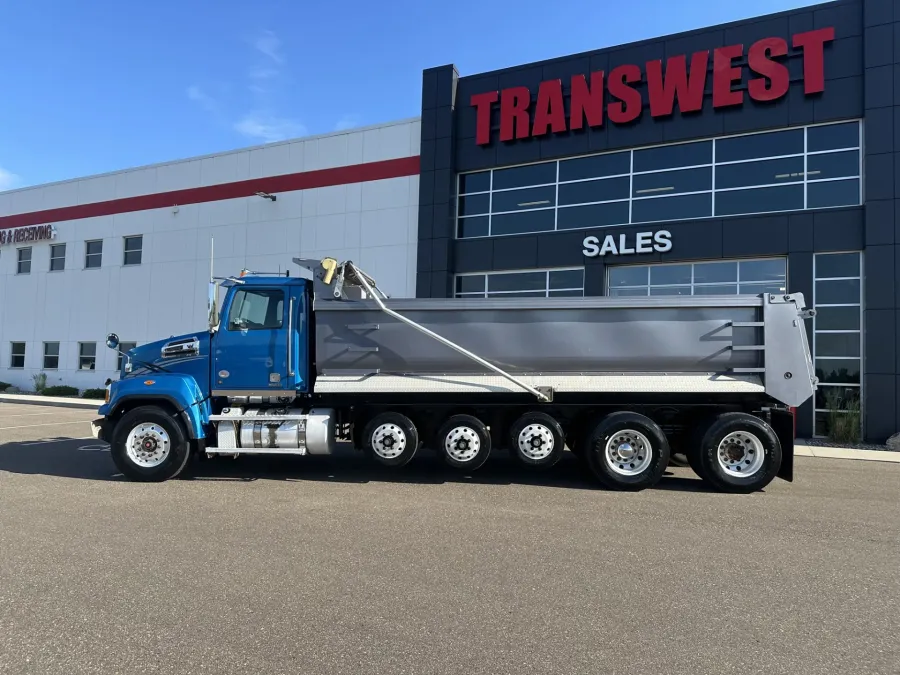 2021 Western Star 4700 | Photo 8 of 14