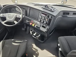 2024 Freightliner Cascadia 126 | Thumbnail Photo 13 of 21