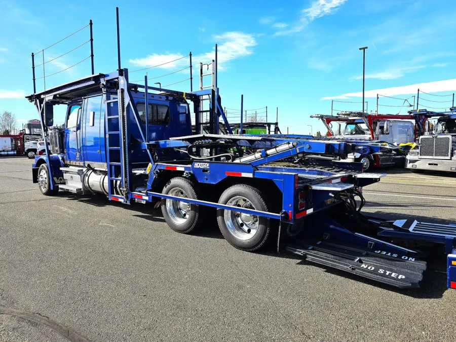 2021 Western Star 4900FA | Photo 14 of 33