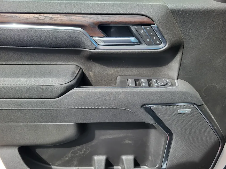 2026 GMC Sierra 1500 SLT | Photo 19 of 26