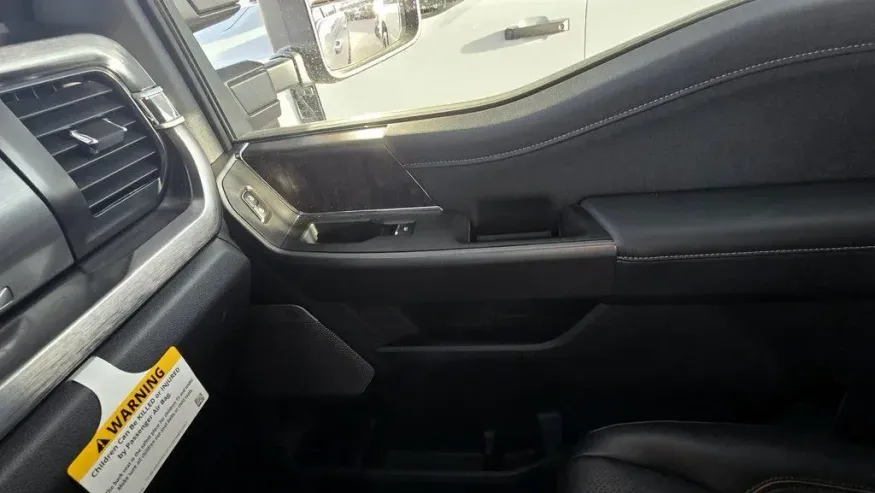 2026 Ford Super Duty F-250 | Photo 26 of 29