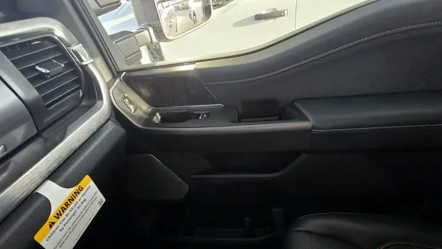 2026 Ford Super Duty F-250 | Photo 26 of 29
