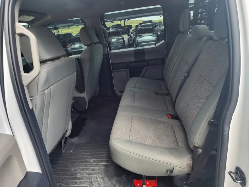 2022 Ford Super Duty F-250 SRW | Photo 13 of 25