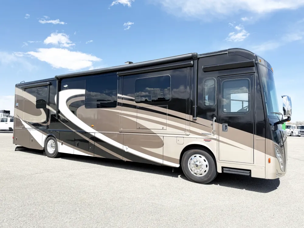 2016 Winnebago Journey 38P
