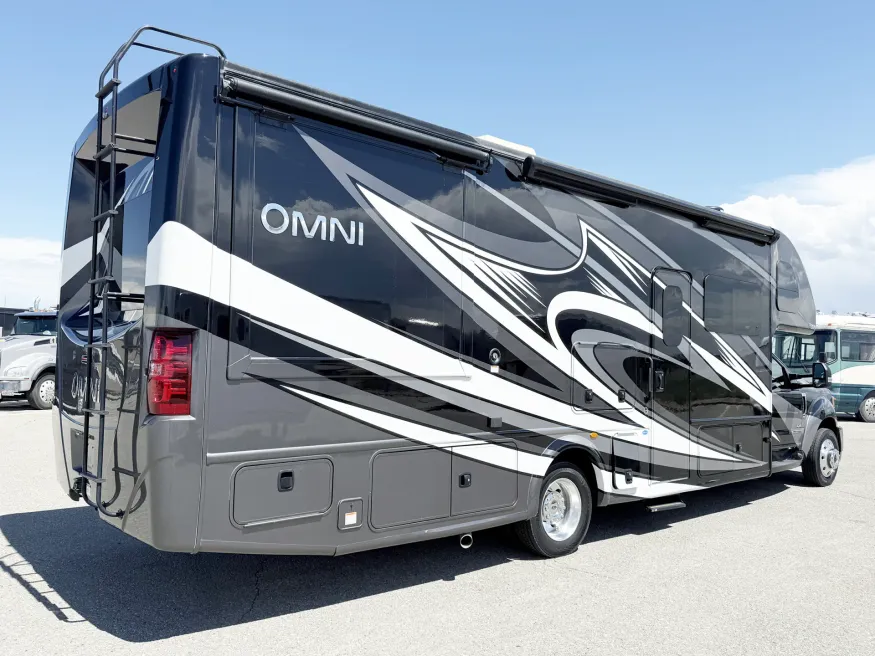 2021 Thor Omni XG32 | Photo 17 of 26