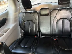 2023 Chrysler Pacifica Touring L | Thumbnail Photo 10 of 22