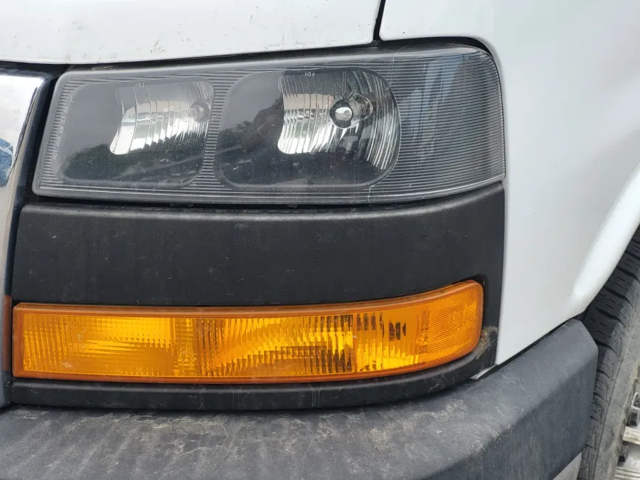 2020 GMC Savana Commercial Cutaway CUTWAY | Photo 7 of 20