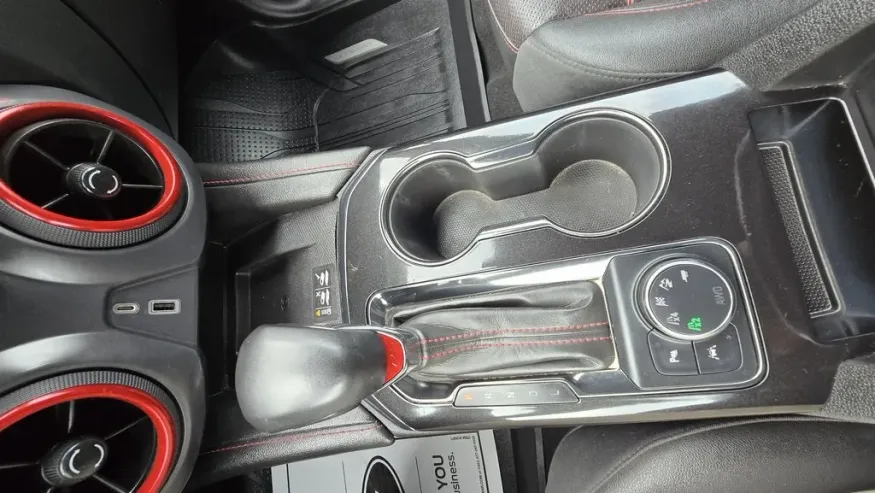 2023 Chevrolet Blazer | Photo 25 of 32