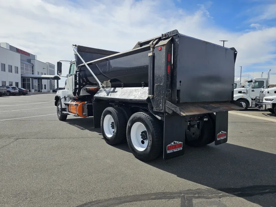 2017 Western Star 4700SB | Photo 7 of 17