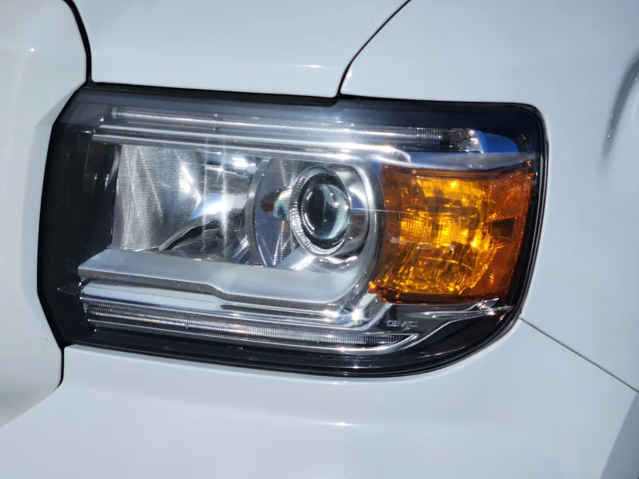 2020 GMC Canyon 4WD All Terrain w/Cloth | Photo 6 of 23