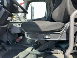 2016 Freightliner M2 106 | Thumbnail Photo 11 of 17