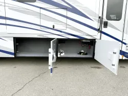 2026 Renegade Valencia 39RB | Thumbnail Photo 16 of 23