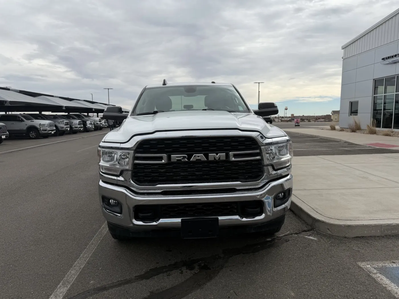 2022 RAM 2500 Big Horn | Photo 2 of 18