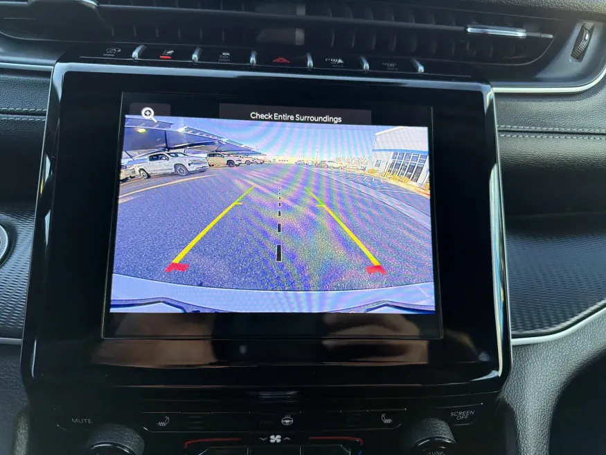 2024 Jeep Grand Cherokee L Altitude | Photo 17 of 23