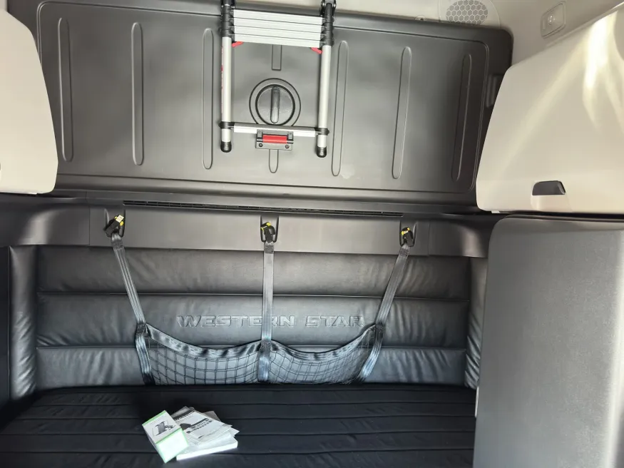 2022 Western Star 49X | Photo 15 of 18
