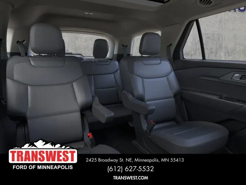 2026 Ford Explorer Active | Photo 10 of 23