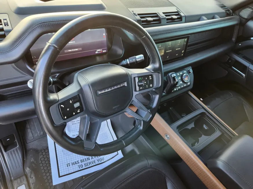 2020 Land Rover Defender X | Photo 7 of 28