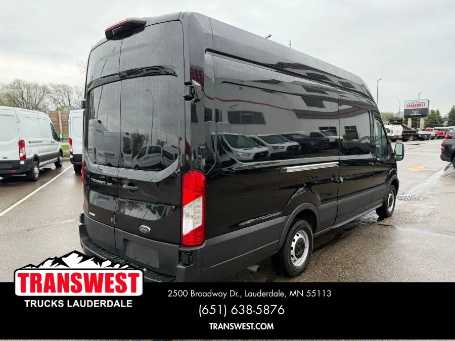 2023 Ford Transit | Photo 12 of 19