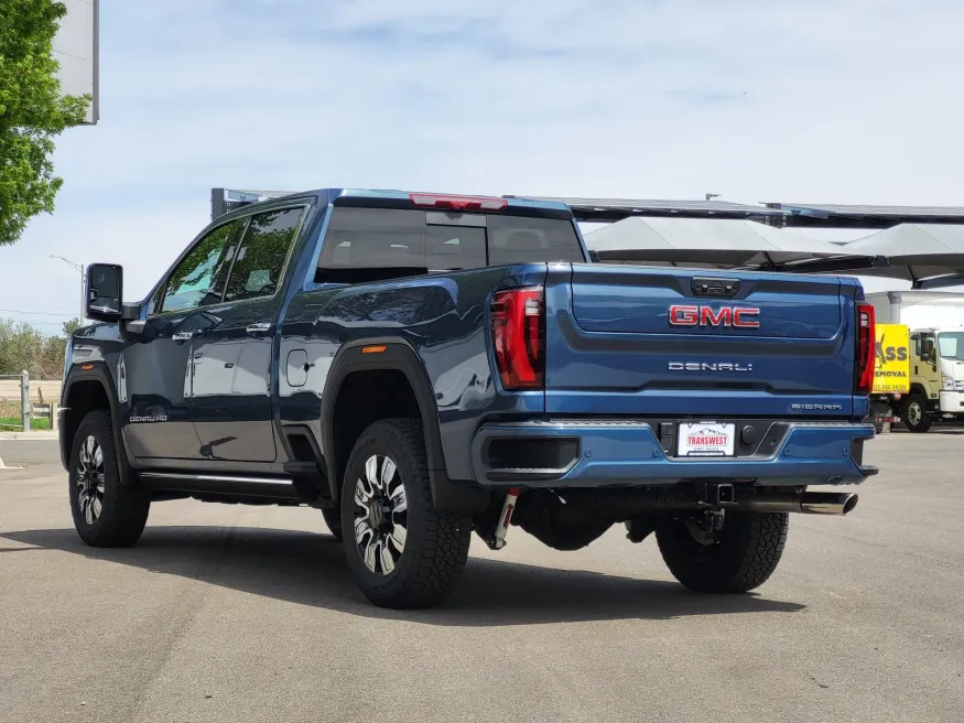 2026 GMC Sierra 2500HD Denali | Photo 4 of 25