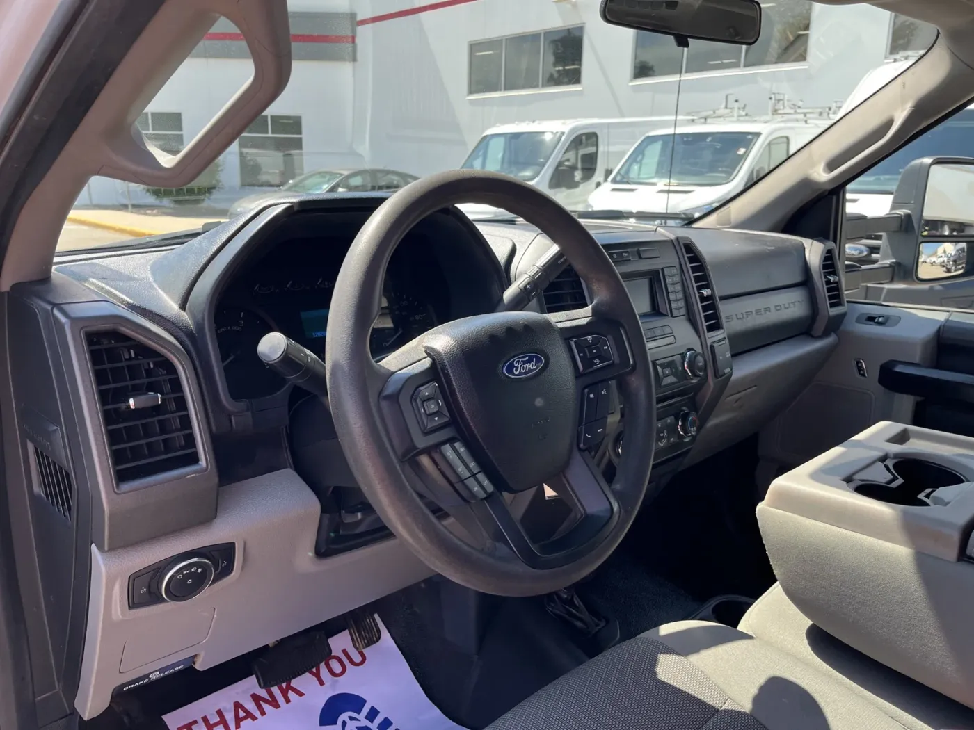 2018 Ford F-550 | Photo 4 of 20