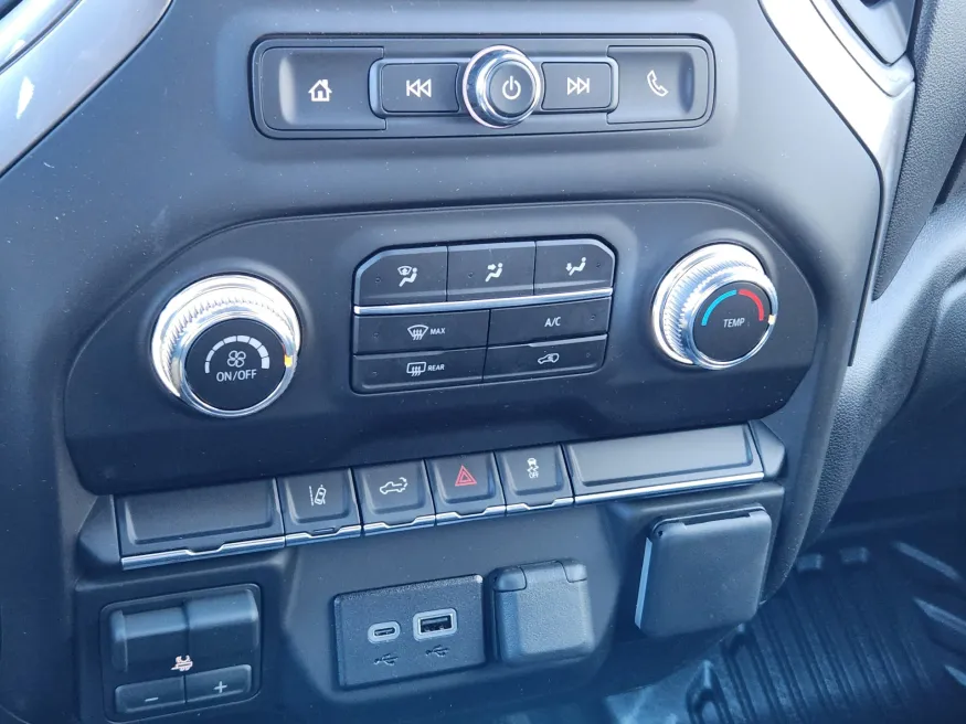 2026 GMC Sierra 2500HD Pro | Photo 13 of 21