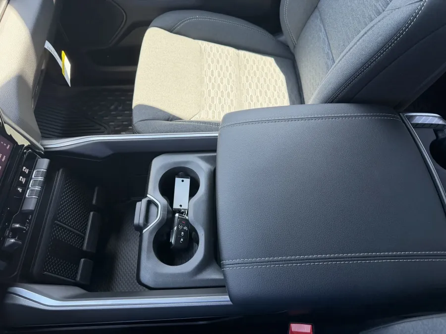 2026 RAM 1500 Big Horn | Photo 16 of 19