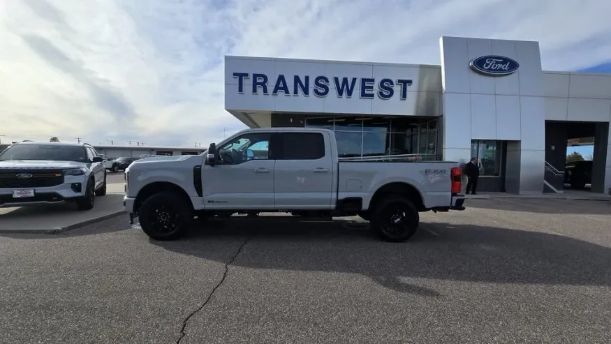 2026 Ford Super Duty F-250 | Photo 1 of 44