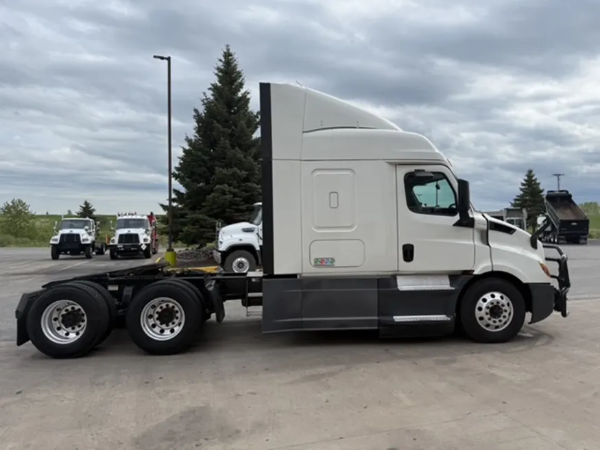 2019 Freightliner Cascadia | Photo 6 of 20