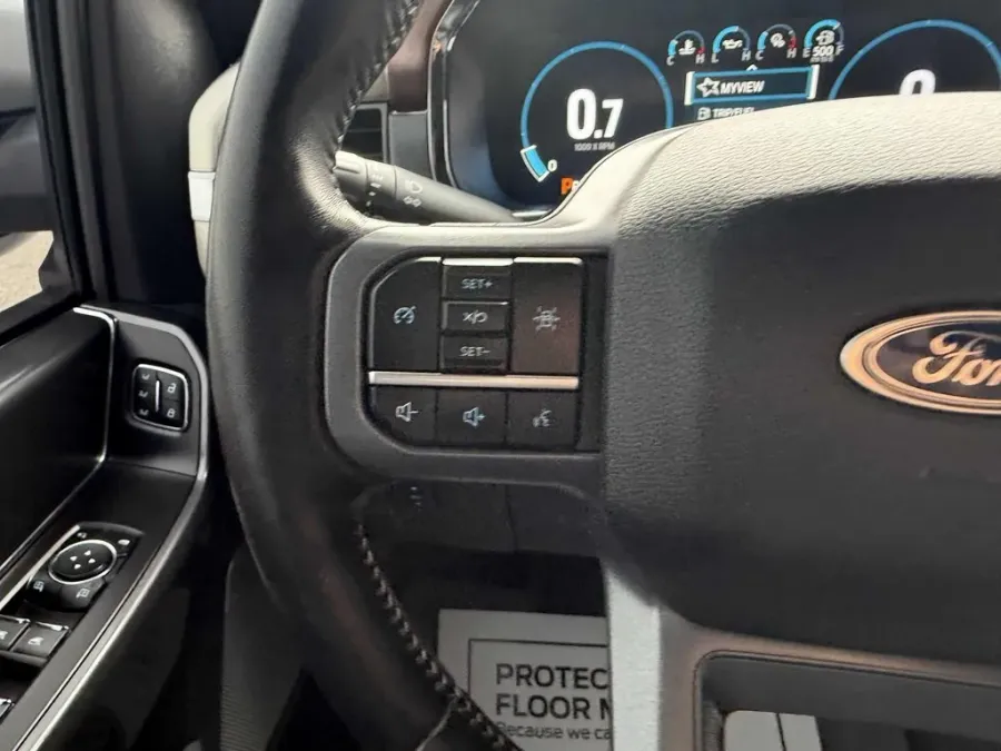 2023 Ford F-150 | Photo 17 of 31