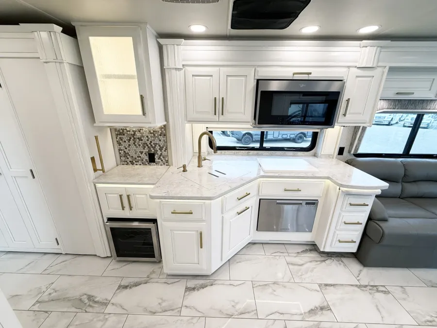 2023 Entegra Coach Cornerstone 45R | Photo 11 of 33