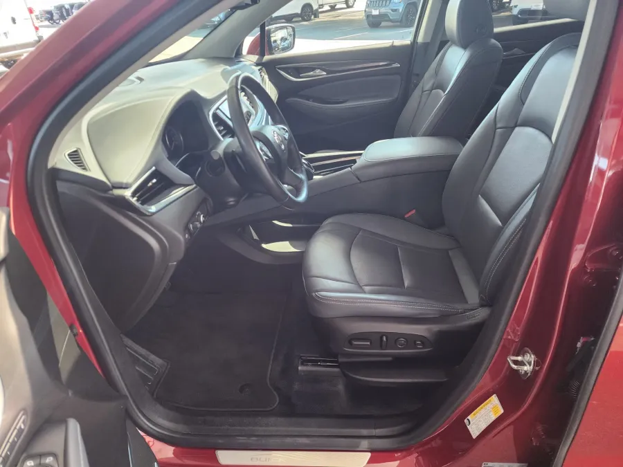 2021 Buick Enclave Premium | Photo 9 of 29