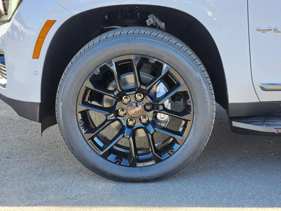 2026 GMC Yukon Elevation | Photo 23 of 30