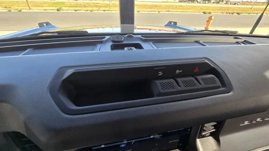 2025 Ford Bronco | Photo 17 of 28